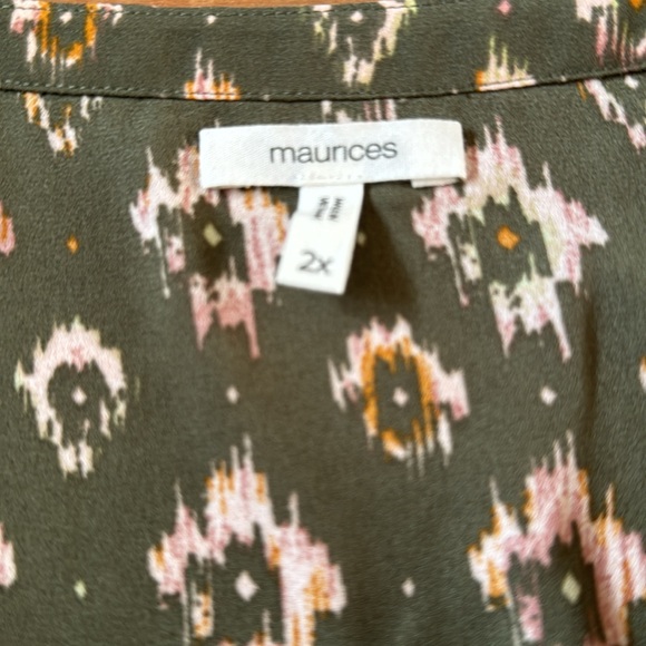 Maurice’s 2X Blouse - Picture 2 of 2